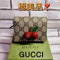 グッチ さくらんぼ コンパクト ウォレット 折り財布 GGスプリーム チェリー