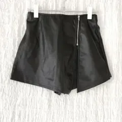 3222 SHEIN パンツスカート　ショート丈　黒　合皮　スカパン　S