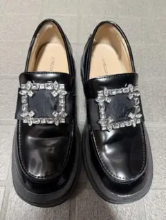 ビジュー付きブラックローファー厚底