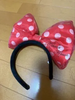 【美品】ディズニー　ミニーマウス水玉リボンカチューシャ