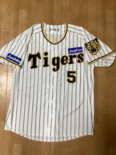 ⭐︎阪神タイガース 近本選手 ビジター ユニフォーム XOサイズ - メルカリ
