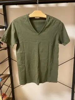 カーキ Tシャツ