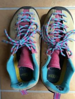 KEEN アウトドアシューズ 24センチ