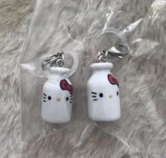 ハローキティ アメリカンデザイン めじるしアクセサリー　ミルク2個セット