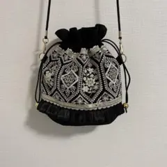 ハンドメイド　インド刺繍リボン巾着袋バック　ブラック系⑨