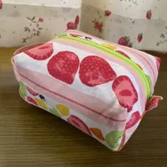 激安♡5点目100円♡新品♡ハンドメイド♡フルーツサンド柄♡ぷっくり 