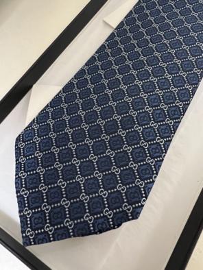 GUCCI ネクタイ ネイビー 幾何学模様