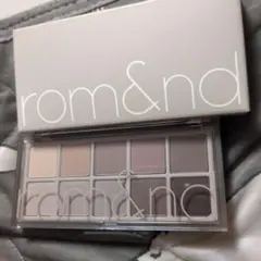 rom&nd ダスティーフォグガーデン アイシャドウパレット