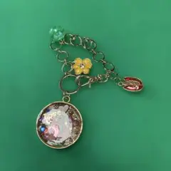 レジンチャーム ハートと「Love」付き