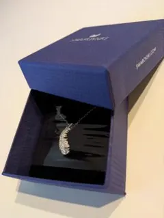 値下げ/ホワイトデー【新品箱つき】スワロフスキーSwarovski ネックレス