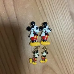 ミッキーマウス　ボタン＆チャームセット