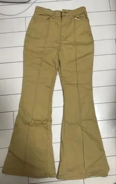 SLY JEANS マスタード フレアパンツ
