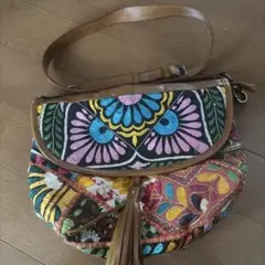 マライカ　刺繍入りショルダーバッグのサムネイル