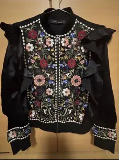ZARA花柄刺繍 ブルゾンのサムネイル