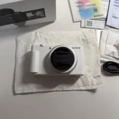 ほぼ新品 SONY ZV-1F ホワイト 本体 箱 付属品付き 保証書あり - メルカリ