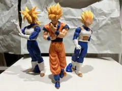 金*網様 ドラゴンボールZ フィギュア　出陣　孫悟空　ベジータ　トランクス　セッ
