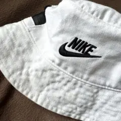 a*i様 Nike ホワイト バケットハット