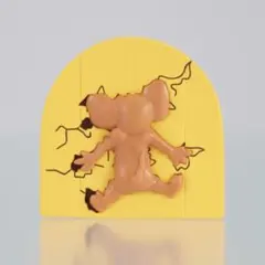 トムとジェリー“ジェリーとタフィーがいるお家”ガチャポン〜扉に衝突したジェリー