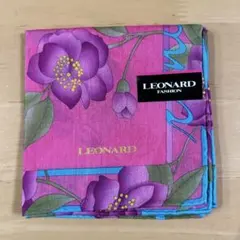 新品タグ付　LEONARD ハンカチ　ミニスカーフ　　ピンク　ロゴのサムネイル