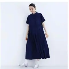 【美品】メルロープリュス　シャツワンピース 半袖 プリーツ 背部レース 紺　F