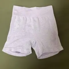 薄紫のショートパンツ　サイクリング　運動　ジム　トレーニング用