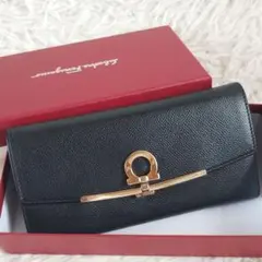 ✨Sランク・箱付き✨　Ferragamo 長財布　ガンチーニクロジャー　カーフ ✨Sランク・箱付き✨ Ferragamo 長財布 ガンチーニクロジャー カーフ