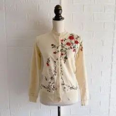 Item thumbnail for item 61894b6e-43a2-4221-ac40-19f6ad07e4f2