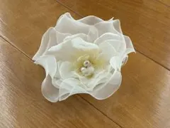 コサージュ VENDOME BOUTIQUE 花モチーフ ホワイト系