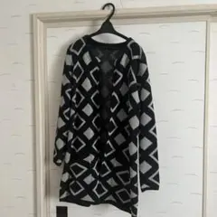 ブランド不明　幾何学模様ロングニット　フリーサイズ　購入価格3000円