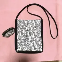 マンセルの生地ポシェット手作り　実際見た方が可愛い　生地丈夫でしっかり　年中使用