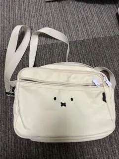 ミッフィー　ショルダーバッグ　クリーム色
