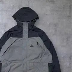 ブラック マウンテンパーカー