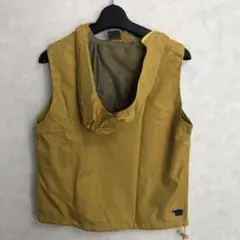 NIKE 140センチ　ベスト