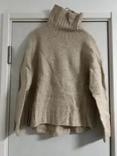 【最終値下げ】STUDIOUS ベージュ タートルネックニット