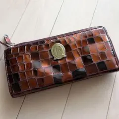 FRECCIA クロコ型押し 長財布 エナメル素材 ワインレッド