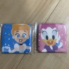 Disney 缶バッジ　シンデレラ、デイジー