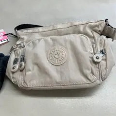 【新品未使用品】kipling ベージュ バッグ K03425AW04429