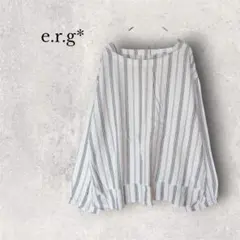 e.r.g ボートネック ストライプブラウス M 生成り ナチュラル　後ろボタンのサムネイル