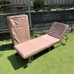 【横浜市磯子区・手渡し】折りたたみベッド 2台　幅56cm 長さ180cmのサムネイル