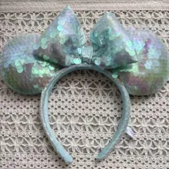ディズニー　ミニー　カチューシャ　 ミントグリーン オーロラスパンコール　美品