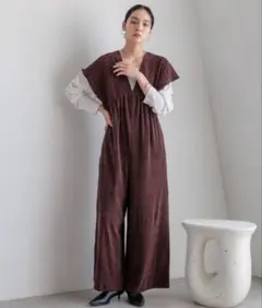 2/23まで、値下げ　ローリーズファーム　オールインワン