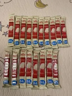 明治　ほほえみ　　らくらくキューブ　meiji ミルク