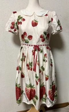 Emily Temple Cute エミキュ シリアルプリント 半袖ワンピース - メルカリ