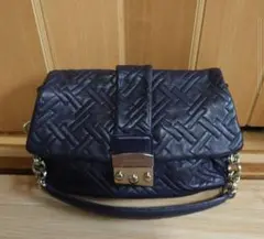 美品！！　ブルーノマリ　バッグ ブルーノマリ(BRUNOMAGLI)から大人の女性のためのベーシックな