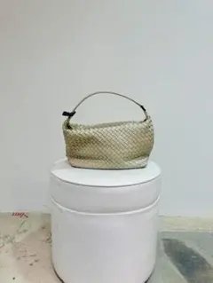 BOTTEGA VENETA イントレチャートレザーハンドバッグ