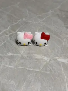 白ネコ　フィギュア