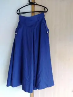 青いロングフレアスカート 　ポケット有り　11号