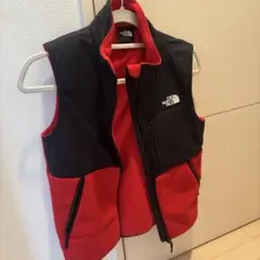 値下げTHE NORTH FACE ベスト 150 赤黒
