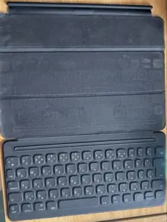 iPad スマートキーボード A1829 7.8.9世代 Pro 10,5”