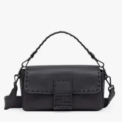 FENDI Baguette Leather Shoulder Bagのサムネイル